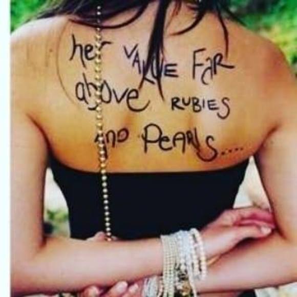 Meet your Posher, Jessica - Picture 1 of 1